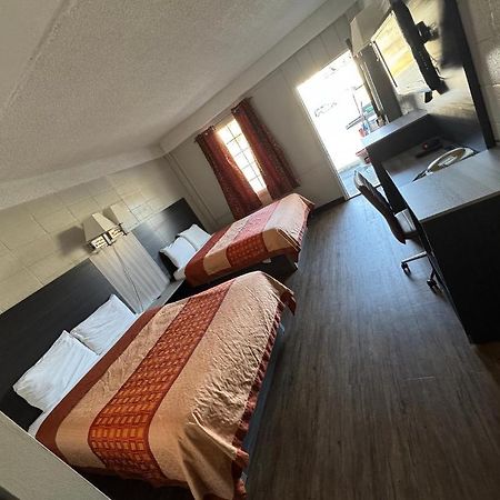 Budget Inn Carthage Buitenkant foto