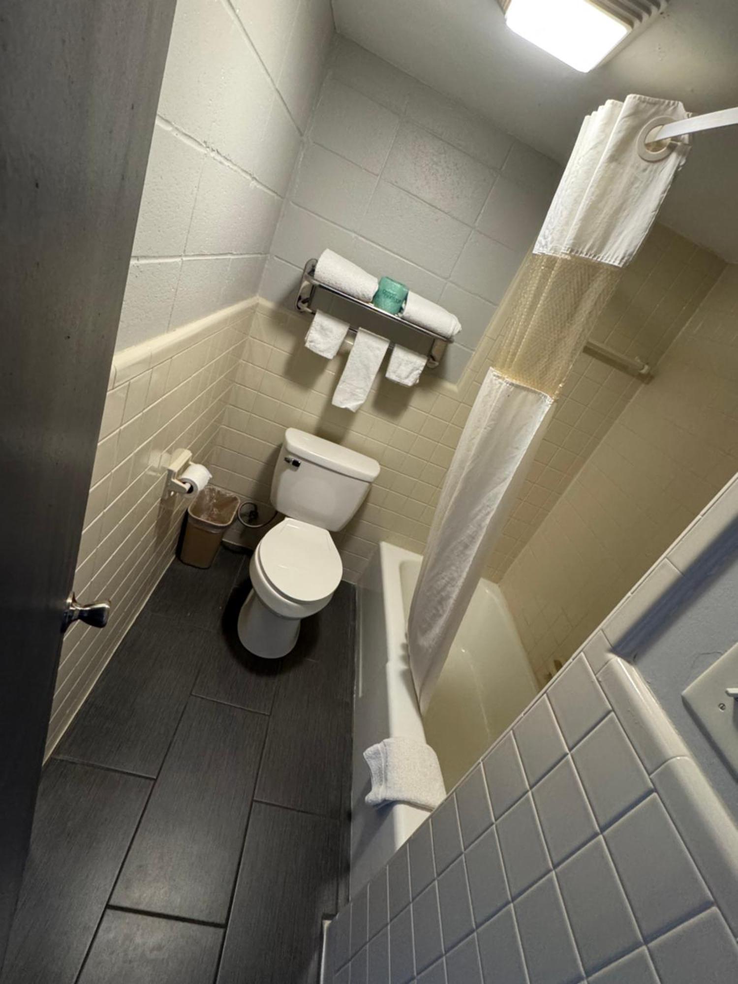 Budget Inn Carthage Buitenkant foto