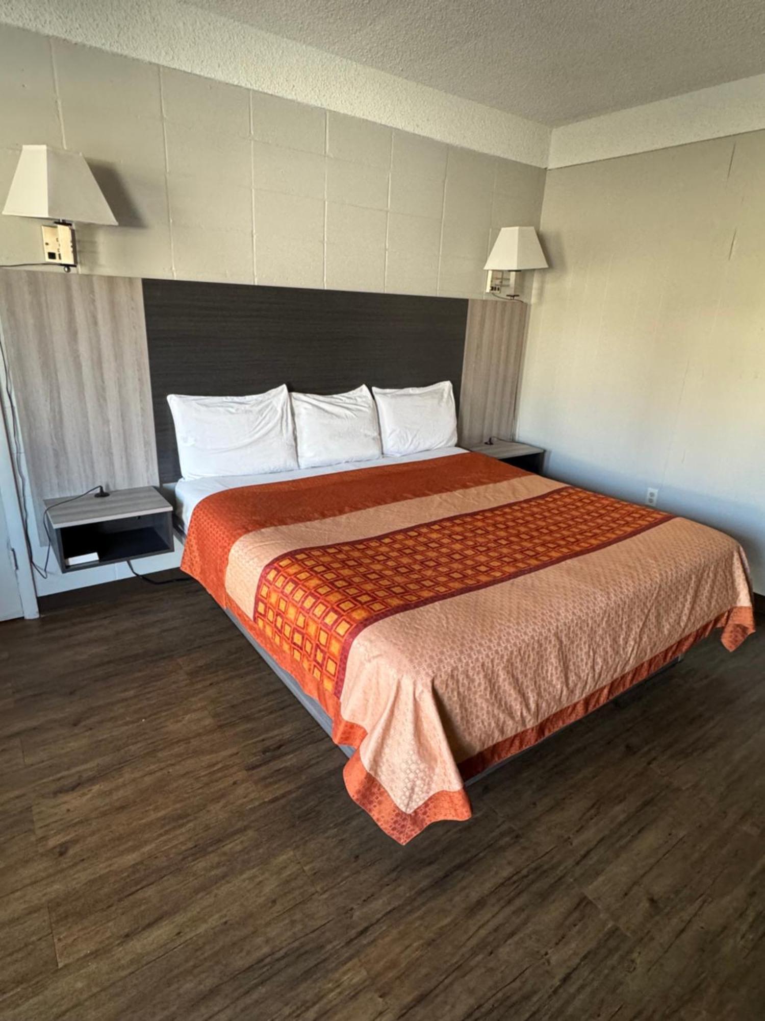 Budget Inn Carthage Buitenkant foto
